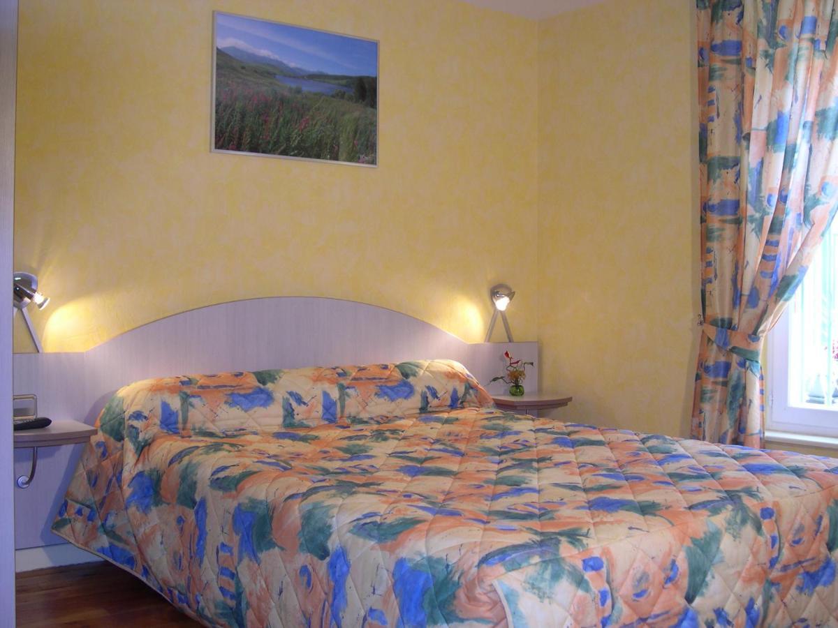 L'Ostalou Hotel Issoire Ngoại thất bức ảnh